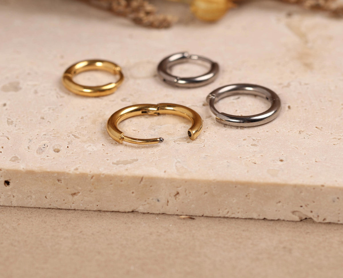 ASTM F-136 Implant Grade Titanium Plain Huggie Hoop Earrings