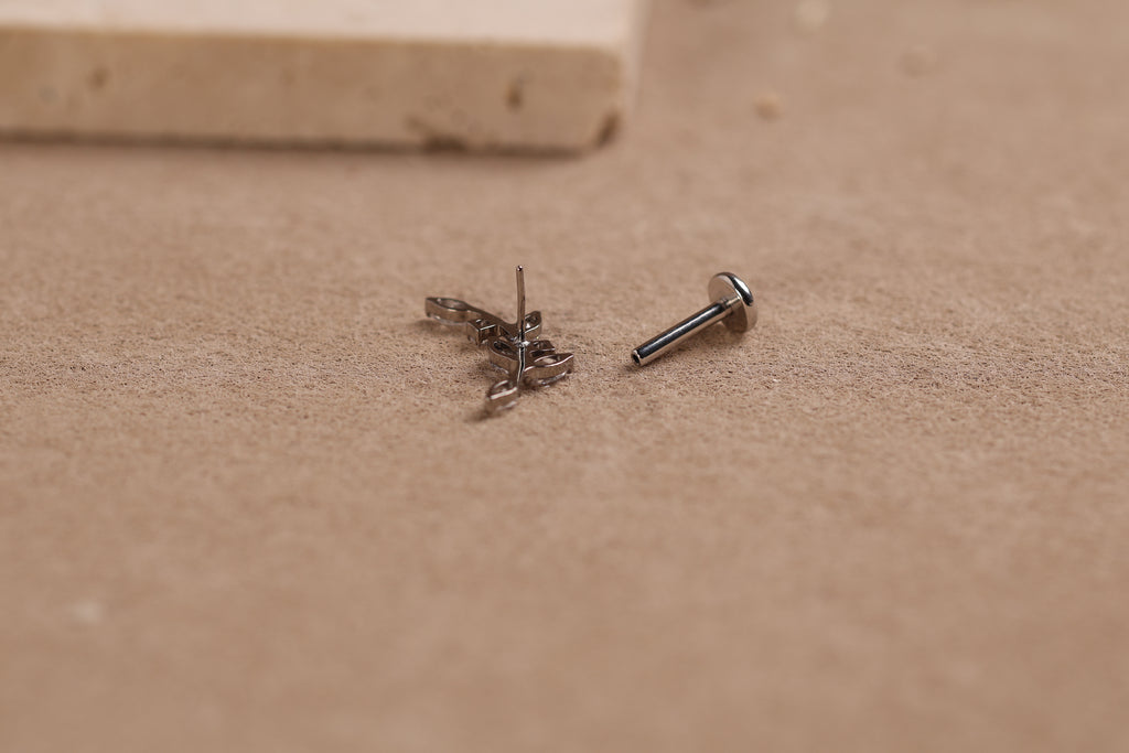 Titanium Threadless Curved Marquise Leaf  Vine Stud