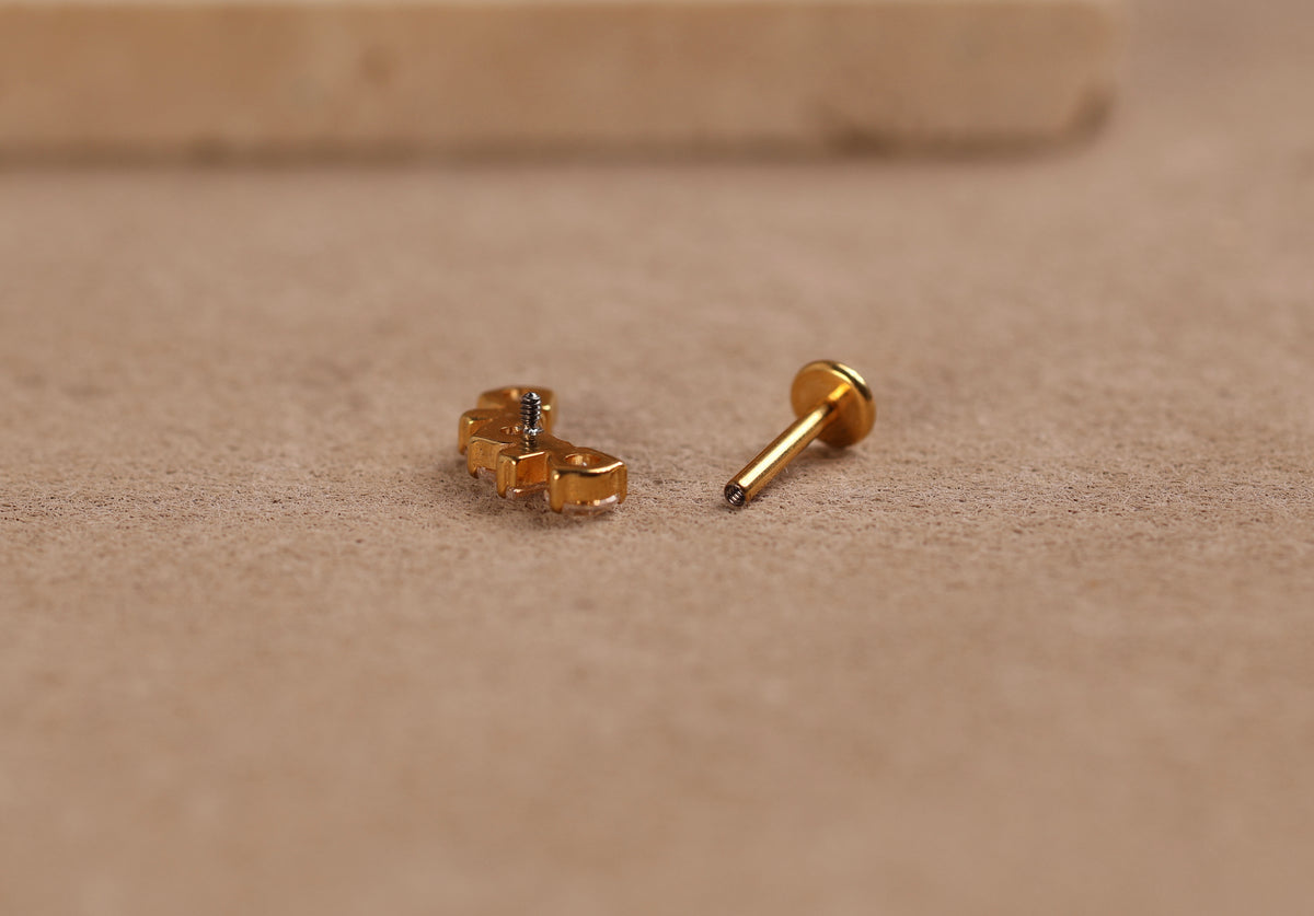 Titanium Curved Round & Baguette Crown Internal Threaded Flat Back