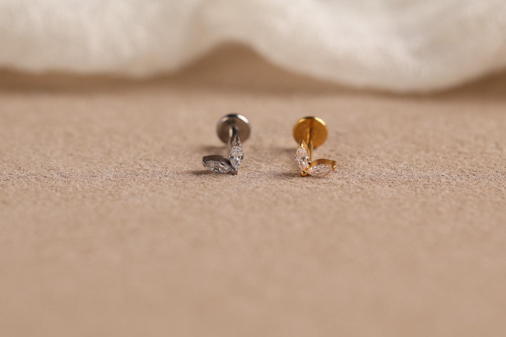 16G/18G/20G Titanium Leaf Flat Back Earrings, Threadless Cartilage Studs, CZ Helix Earrings, Minimal Tragus Jewelry, Sensitive Ear N162
