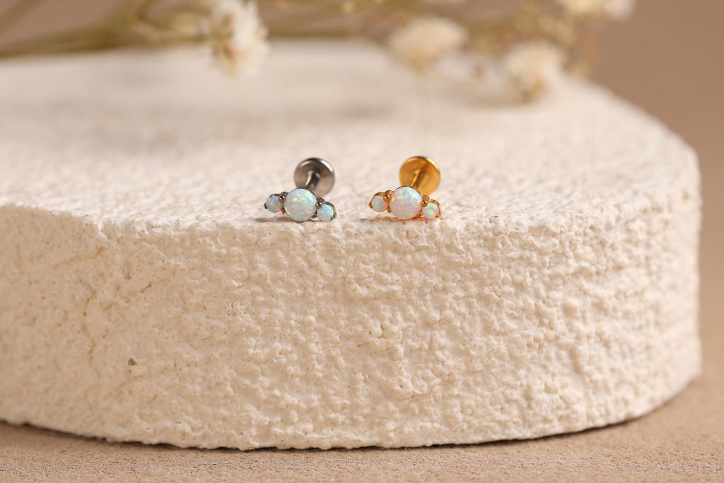 16G/18G/20G Titanium Opal Flat Back Earrings, Threadless Cartilage Studs, Helix Earrings, Triple Opal Tragus Jewelry, Sensitive Ear N160
