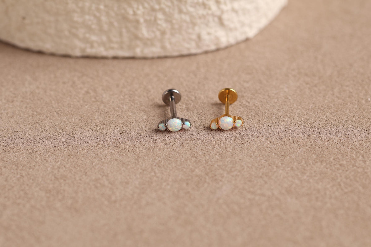 16G/18G/20G Titanium Opal Flat Back Earrings, Threadless Cartilage Studs, Helix Earrings, Triple Opal Tragus Jewelry, Sensitive Ear N160