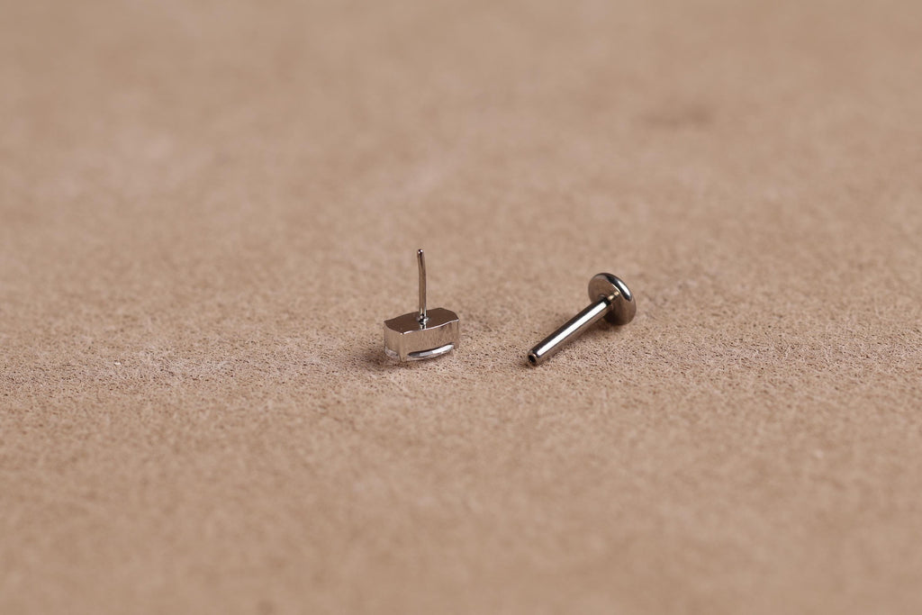 16G/18G/20G Oval Cut Titanium Flat Back Earrings, Dainty Crystal Stud, Hypoallergenic Threadless Piercing Jewelry N179