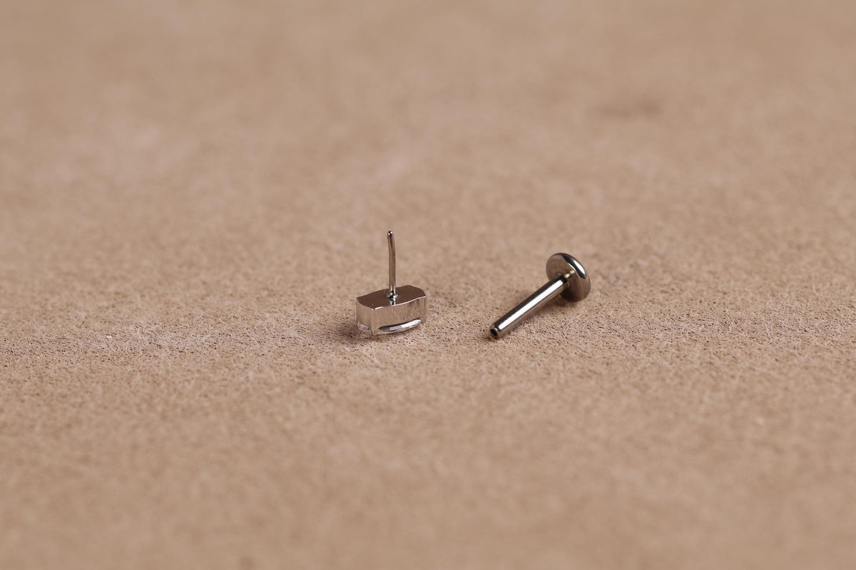 16G/18G/20G Oval Cut Titanium Flat Back Earrings, Dainty Crystal Stud, Hypoallergenic Threadless Piercing Jewelry N179