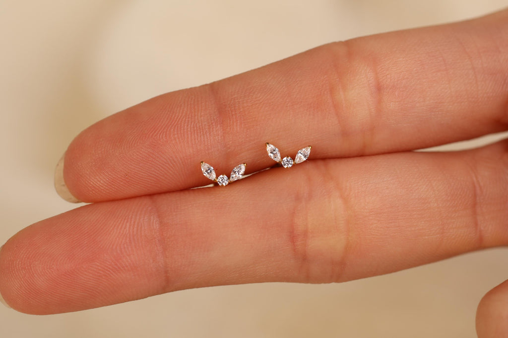 16G/18G Titanium Marquise Leaf Cluster Flat Back Earrings, Internally Threaded Studs, Helix Tragus Lobe Jewelry, Ear Stack earring  N189