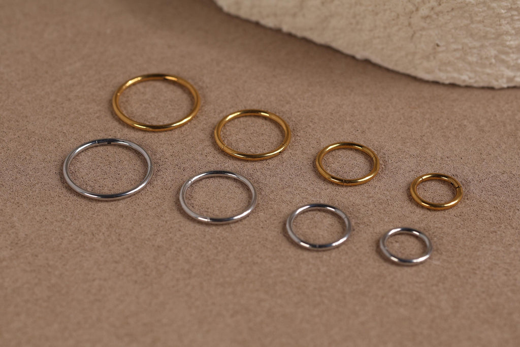 16G/18G ASTM F-136 Implant Grade Titanium Huggie Hoop Earrings, Cartilage Hoop, Helix Earrings, Conch Hoop, Tragus Hoop, Lobe Hoop N213