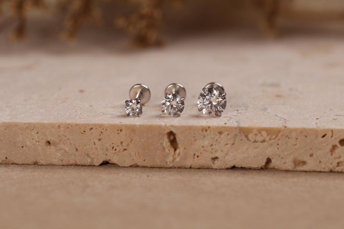 16G/18G/20G Titanium Round CZ Threadless Flat Back Earring, Titanium Push Pin Prong Round Stud, Dainty Helix Tragus Conch Lobe, Gift for her