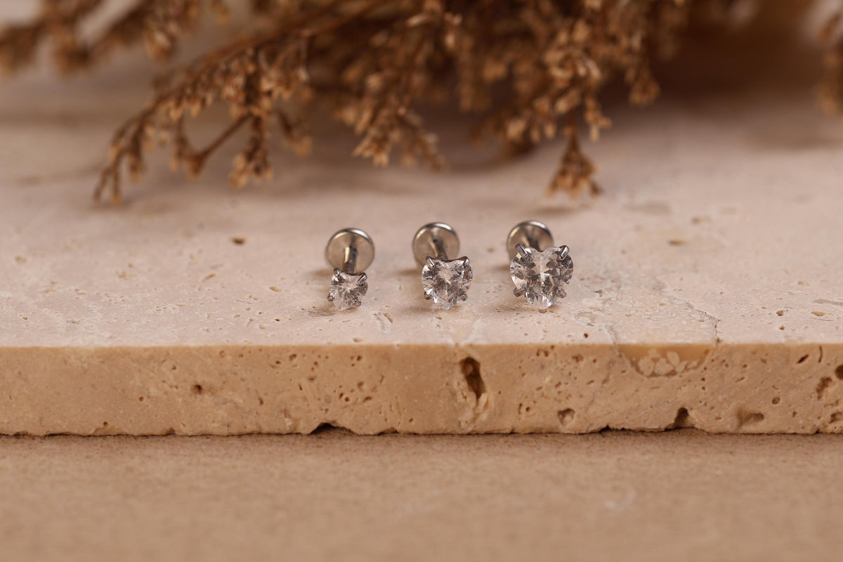 16G/18G/20G Titanium Heart CZ Threadless Flat Back Earring, Titanium Push Pin Labret Stud, Crystal Helix Tragus Conch Lobe Piercing