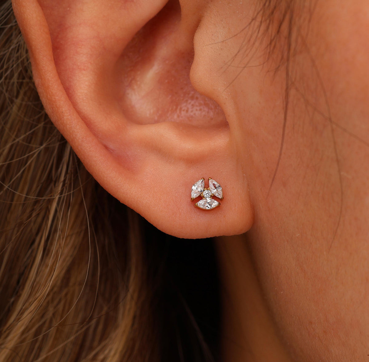 16G/18G/20G Titanium Marquise Pinwheel Crystal Threadless Flat Back Earring, Titanium Push Pin Labret, CZ Flower Helix Flat Tragus N204