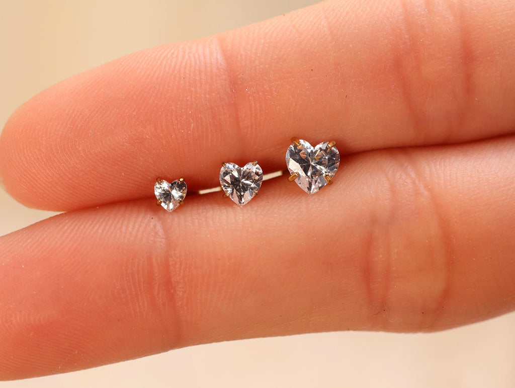 16G/18G/20G Titanium Heart CZ Threadless Flat Back Earring, Titanium Push Pin Labret Stud, Crystal Helix Tragus Conch Lobe Piercing